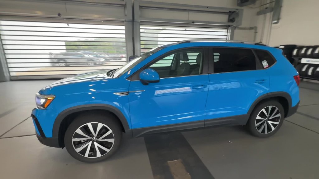 Certified 2023 Volkswagen Taos SE AWD/4WD image 10