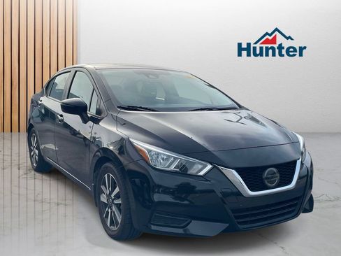 Used 2020 Nissan Versa SV FWD image 1