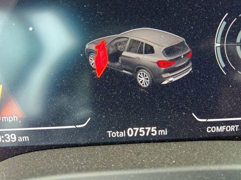 Used 2024 BMW X3 xDrive30i w/ Premium Package w/ZPA image 11