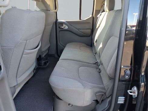 Used 2021 Nissan Frontier SV image 26