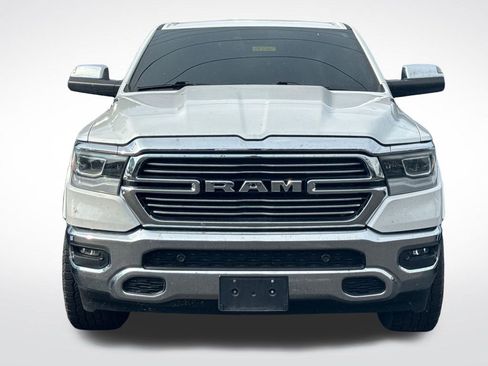 Used 2019 RAM 1500 Laramie AWD/4WD image 3