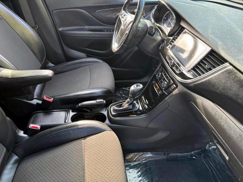 Used 2019 Buick Encore Preferred FWD image 9