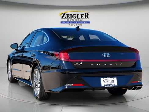 Certified 2023 Hyundai Sonata SEL w/ Convenience Package FWD image 5