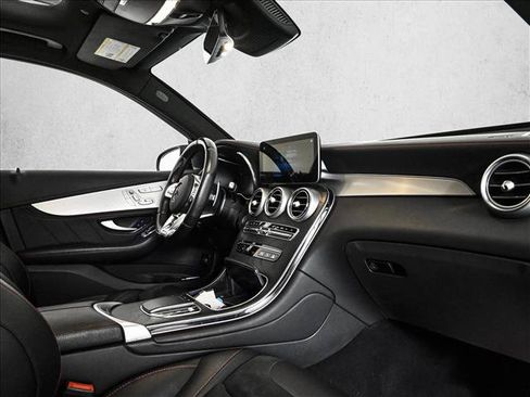 Certified 2022 Mercedes-Benz GLC 43 AMG 4MATIC image 24