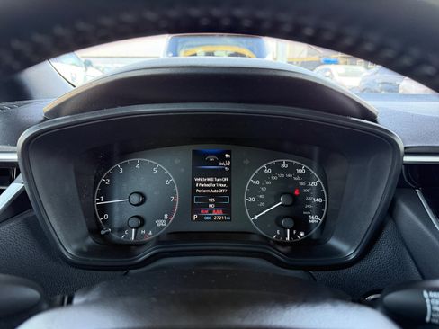 Used 2023 Toyota Corolla SE w/ SE Premium Package FWD image 17