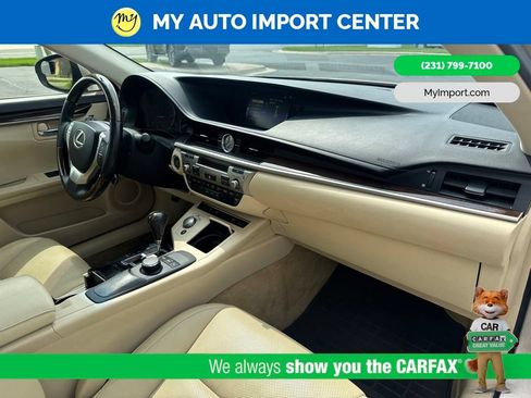Used 2015 Lexus ES 350 w/ Premium Package FWD image 29
