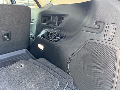 Used 2018 Ford Edge Titanium w/ Equipment Group 301A AWD/4WD image 7