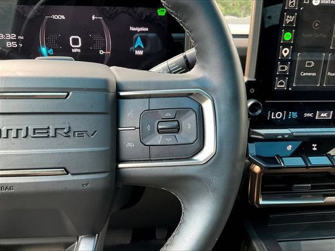 Used 2024 GMC Hummer EV 3X w/ Omega Edition AWD/4WD image 12