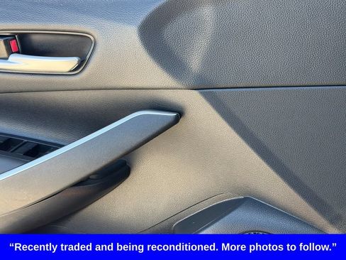 Used 2021 Toyota Corolla SE FWD image 27