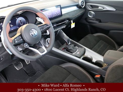 New 2025 Alfa Romeo Tonale AWD/4WD image 6