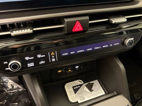 New 2026 Kia Sportage EX image 29