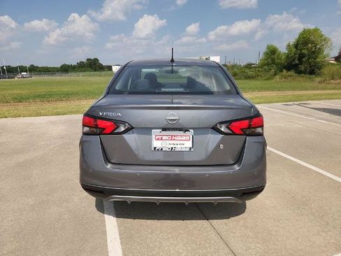 Certified 2025 Nissan Versa S w/ Trunk Package FWD image 6
