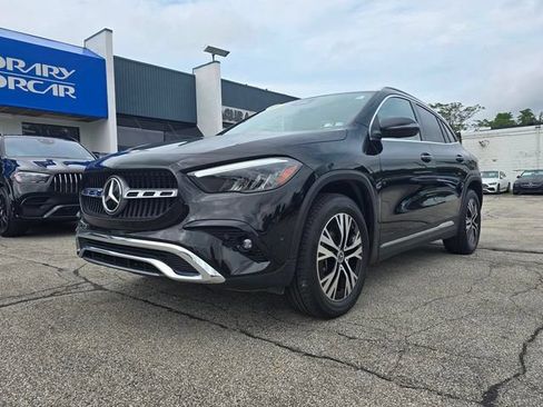 Certified 2025 Mercedes-Benz GLA 250 4MATIC image 2