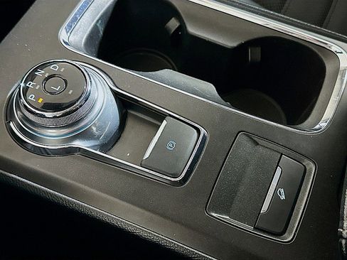 Used 2019 Ford Fusion SE image 17