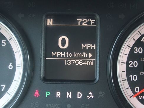 Used 2020 RAM 1500 Classic SLT AWD/4WD image 29