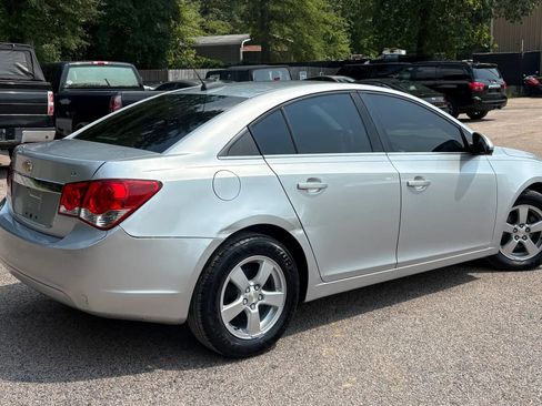 Used 2016 Chevrolet Cruze LT FWD image 6
