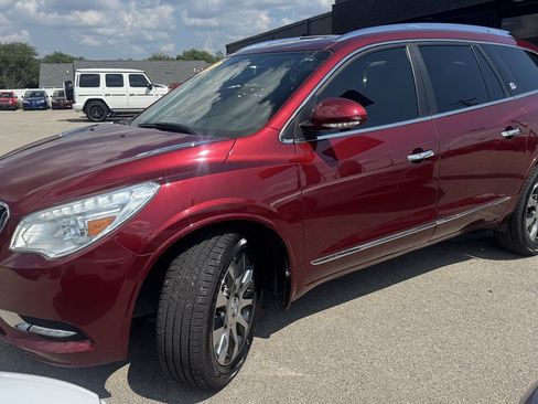 Used 2017 Buick Enclave Leather w/ Enclave Sport Touring Edition FWD image 4