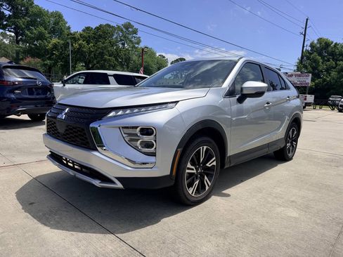 Used 2025 Mitsubishi Eclipse Cross SE AWD/4WD image 2