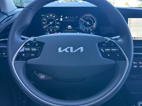 New 2026 Kia Niro Wind image 22