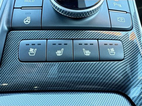 Used 2022 Hyundai Santa Fe Limited AWD/4WD image 19