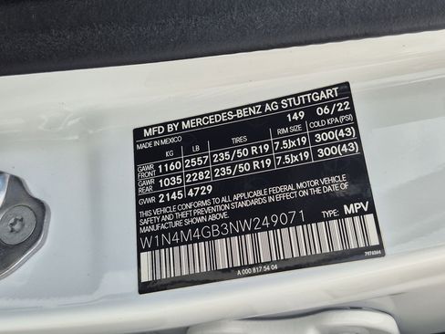 Used 2022 Mercedes-Benz GLB 250 image 33