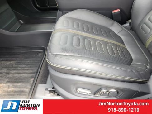 Used 2022 Rivian R1T Adventure AWD/4WD image 24