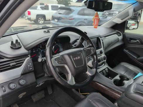 Used 2020 GMC Yukon XL SLT AWD/4WD image 5