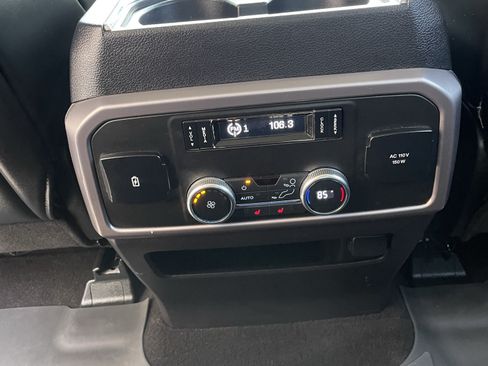 Used 2019 Ford Expedition Platinum RWD image 21