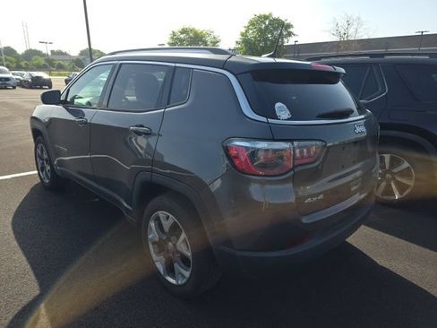 Used 2018 Jeep Compass Limited w/ Navigation Group AWD/4WD image 2