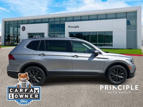 Certified 2023 Volkswagen Tiguan SE w/ Panoramic Sunroof Package image 5