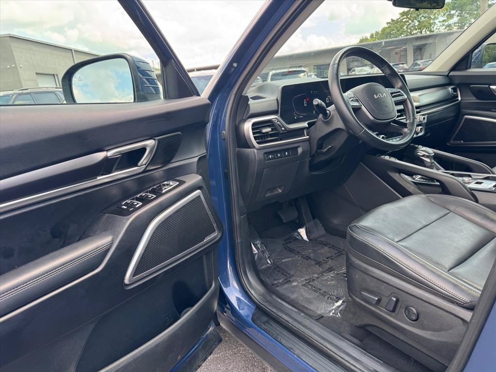 Certified 2024 Kia Telluride S w/ S Sunroof Package FWD image 14