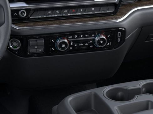 New 2026 GMC Sierra 1500 SLE image 24