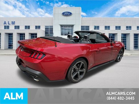 Used 2024 Ford Mustang Convertible RWD image 5
