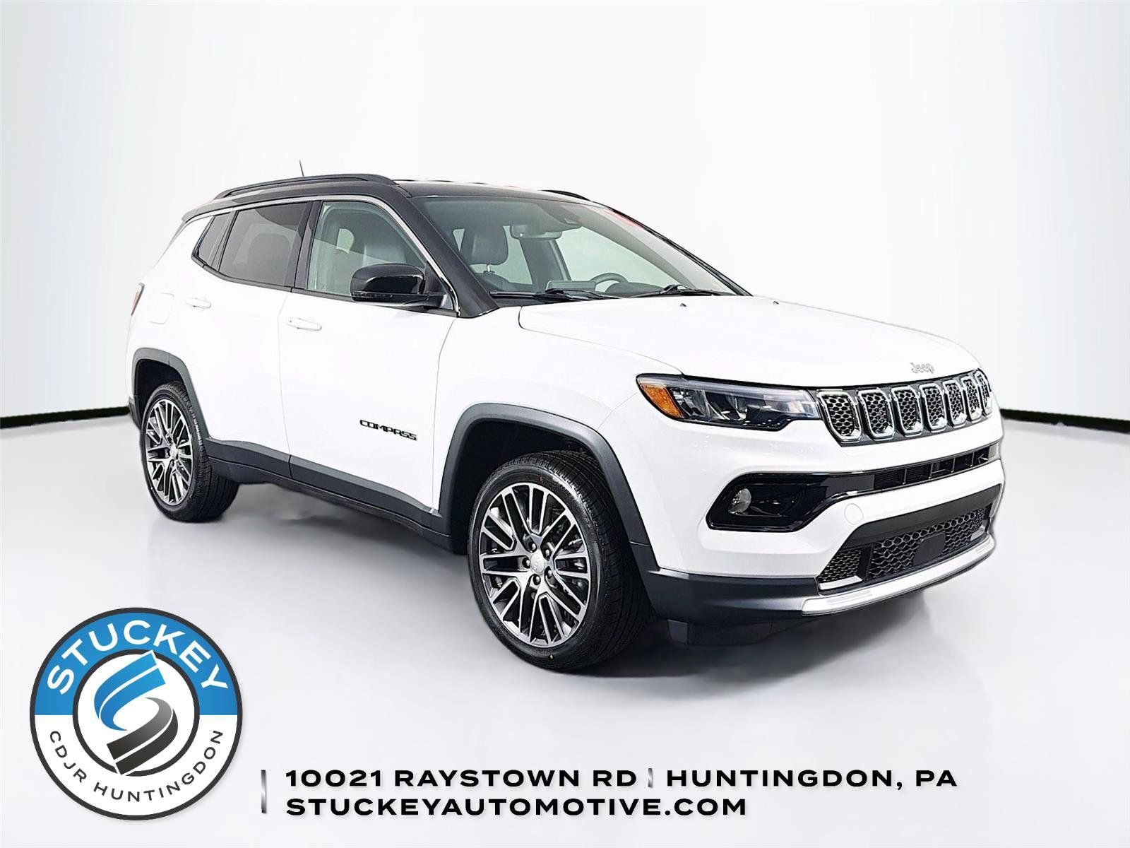 Used 2023 Jeep Compass Limited w/ Elite Group AWD/4WD image 1