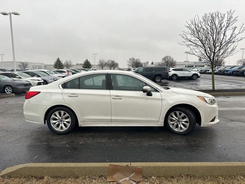 Used 2017 Subaru Legacy 2.5i Premium image 11