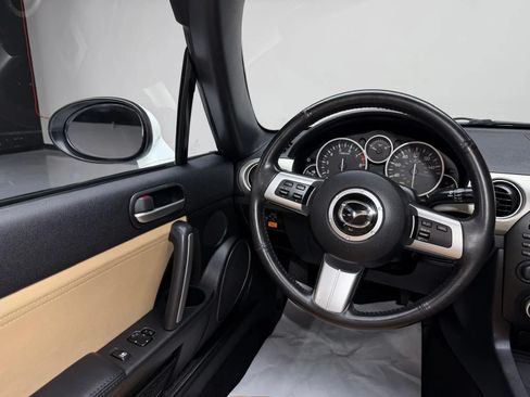 Used 2012 MAZDA MX-5 Miata Grand Touring w/ Premium Pkg RWD image 16