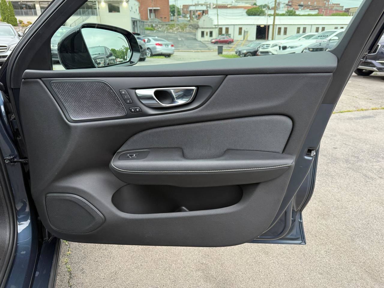 Used 2019 Volvo S60 T5 R-Design FWD image 19