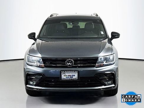 Used 2021 Volkswagen Tiguan SE R-Line image 2