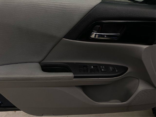 Used 2017 Honda Accord LX image 25