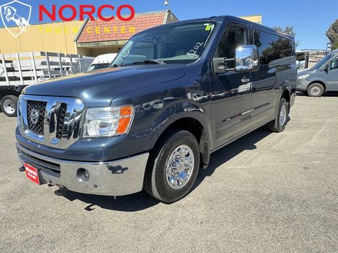 Used 2020 Nissan NV 3500 SL image 4