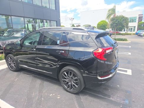 Used 2022 GMC Terrain Denali w/ Black Diamond Edition AWD/4WD image 3