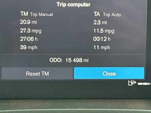 Used 2025 Volvo XC60 B5 Plus image 26