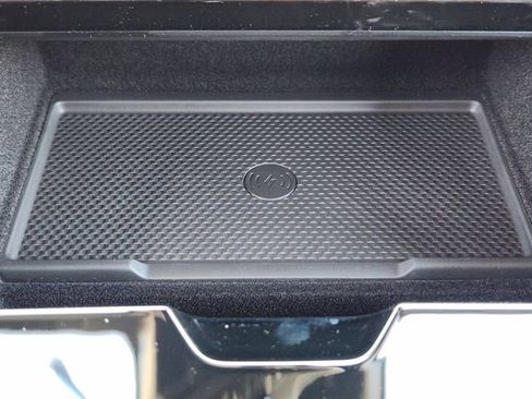 New 2026 Land Rover Range Rover Sport SE image 13