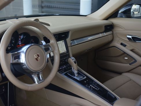 Certified 2014 Porsche 911 Carrera RWD image 4
