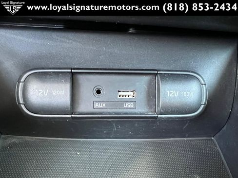 Used 2016 Kia Soul + image 20