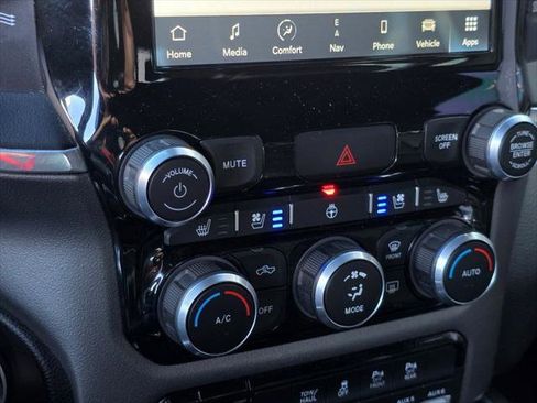 Certified 2022 RAM 2500 Laramie image 36