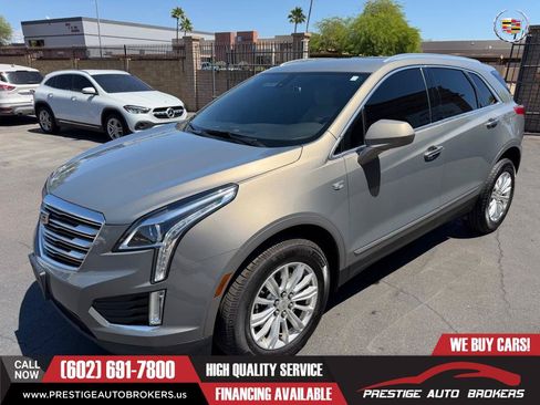 Used 2018 Cadillac XT5 FWD image 1