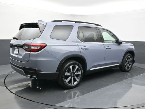 Used 2023 Honda Pilot Elite image 5