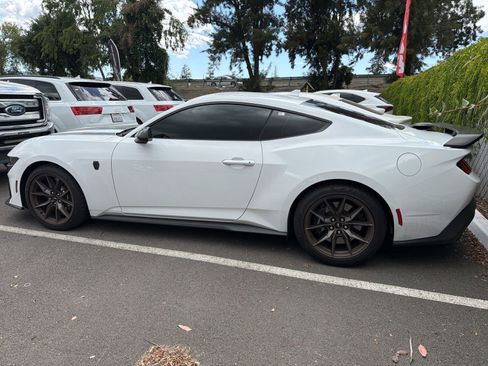 Used 2024 Ford Mustang Dark Horse RWD image 4