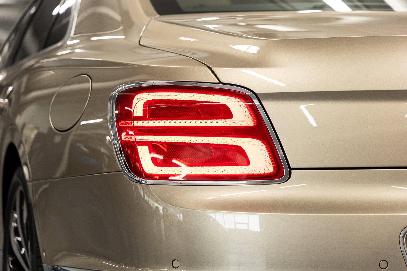 Used 2026 Bentley Flying Spur V8 AWD/4WD image 21